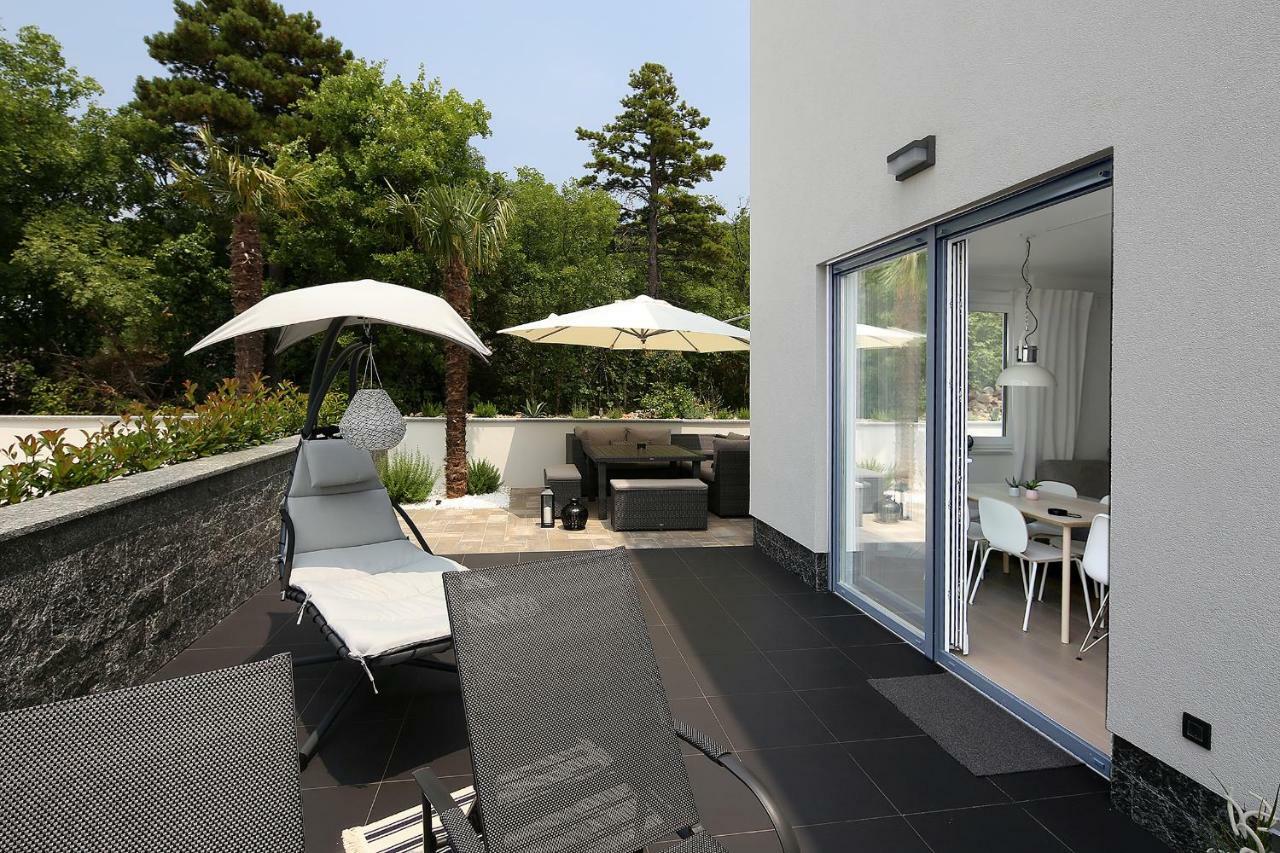The View Luxury Apartment Dramalj Exterior foto