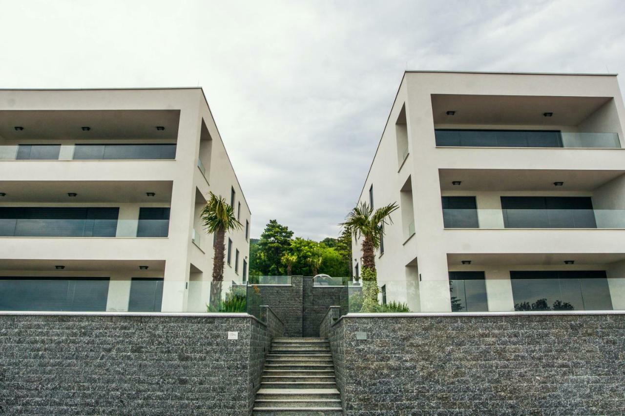 The View Luxury Apartment Dramalj Exterior foto